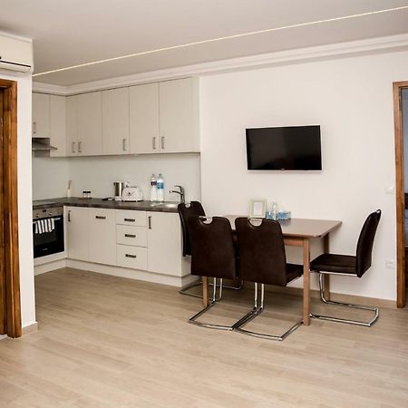 Centrum Apartman Cegled Luaran gambar