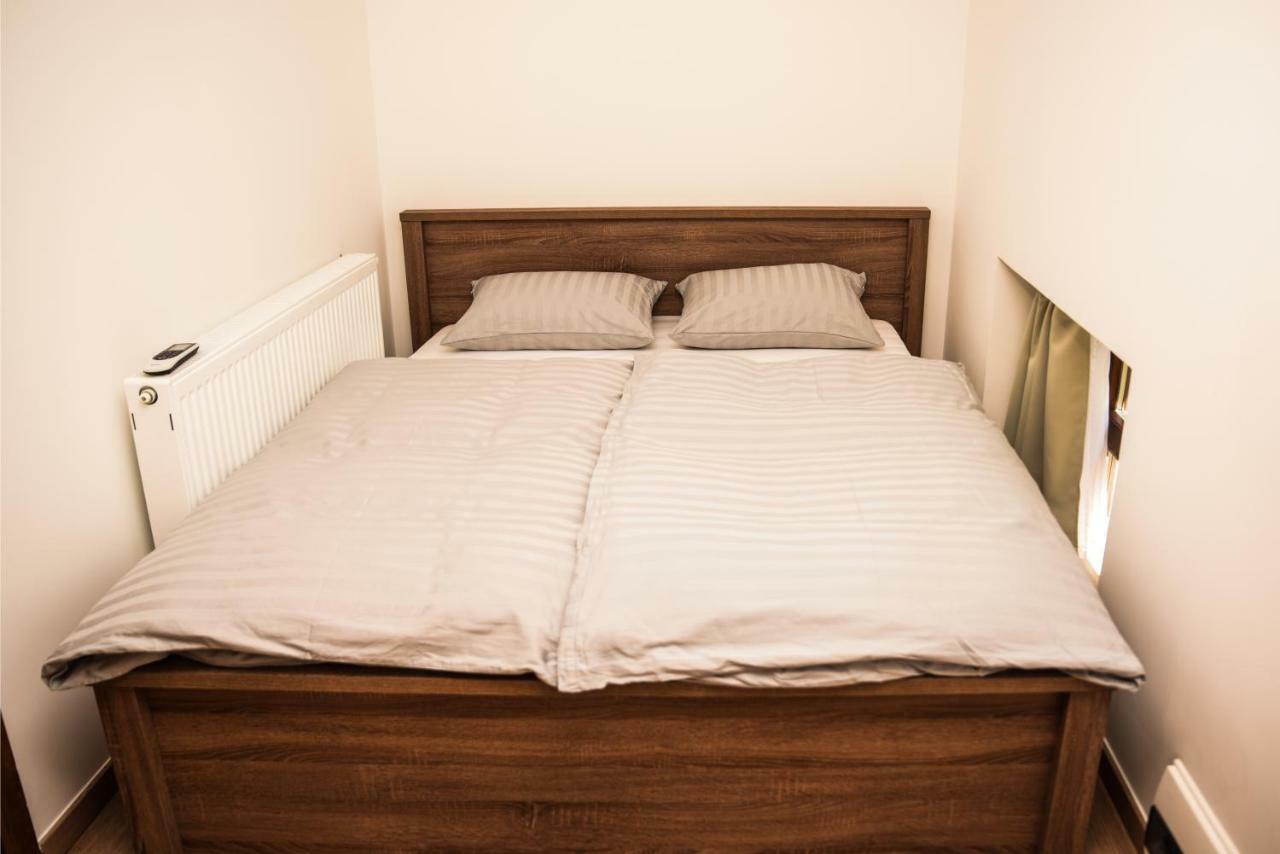 Centrum Apartman Cegled Luaran gambar